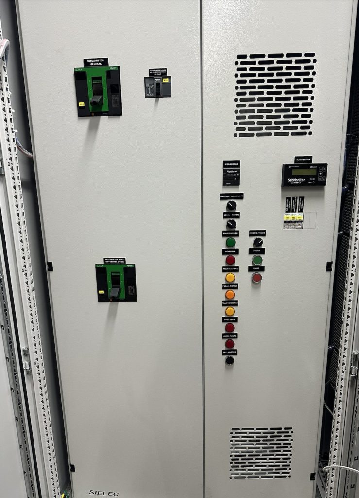 Paneles para tableros eléctricos industriales